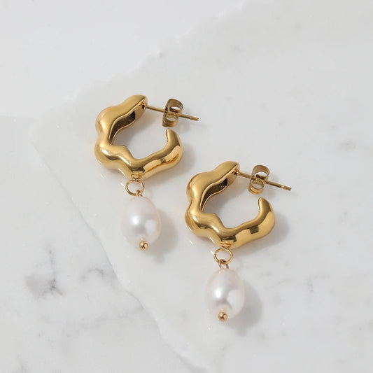 SAMMI PEARL HALF HOOPS