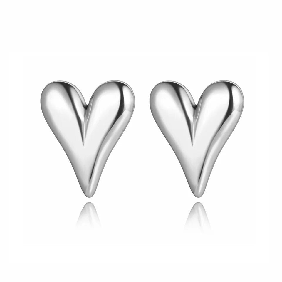 HEART STUDS - Silver