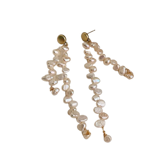 FREYA PEARL DROP EARRINGS