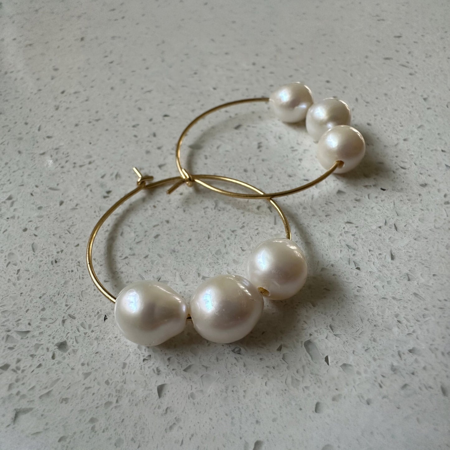 GRACE TRIO PEARL HOOPS - Gold