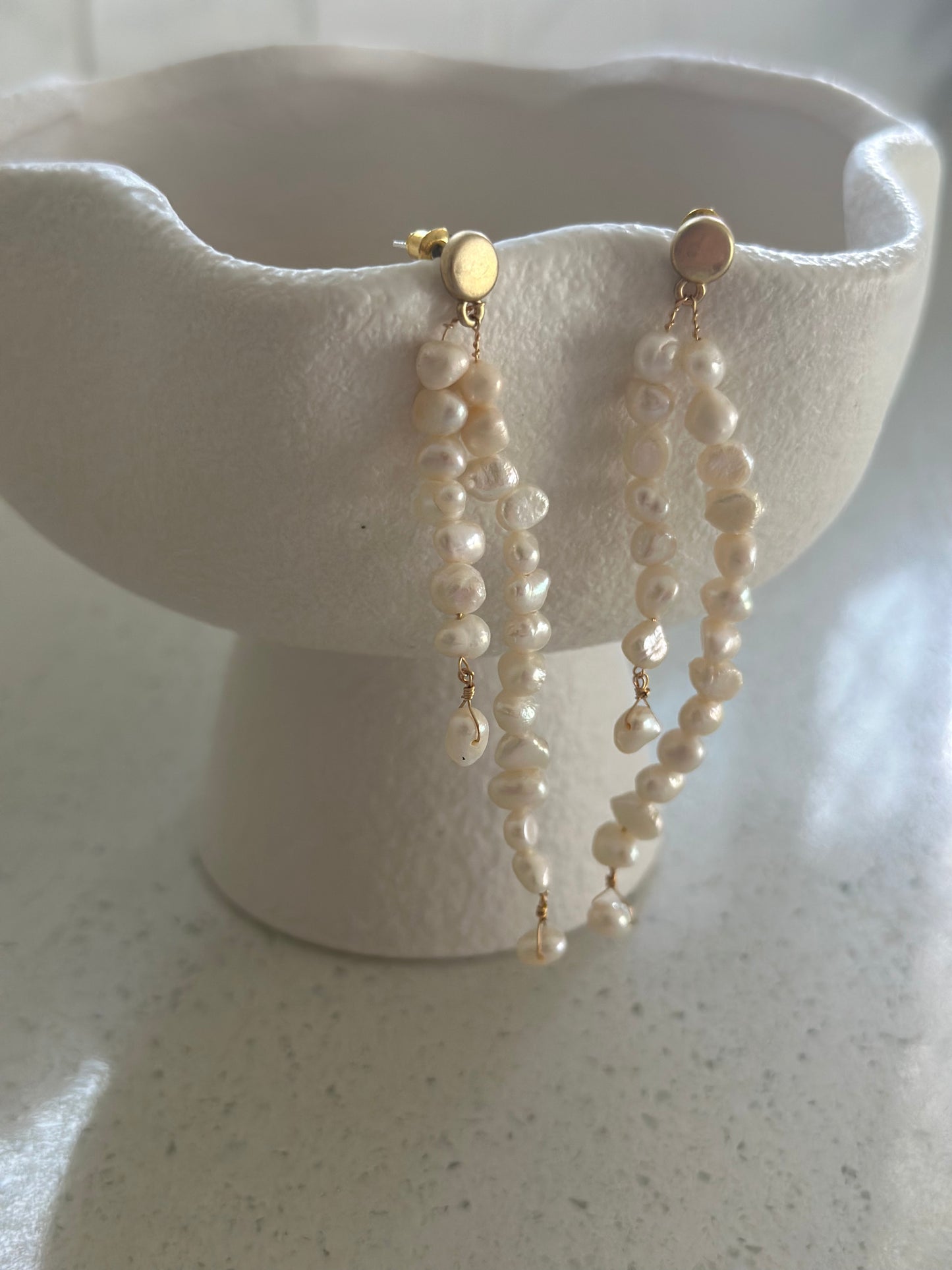 FREYA PEARL DROP EARRINGS