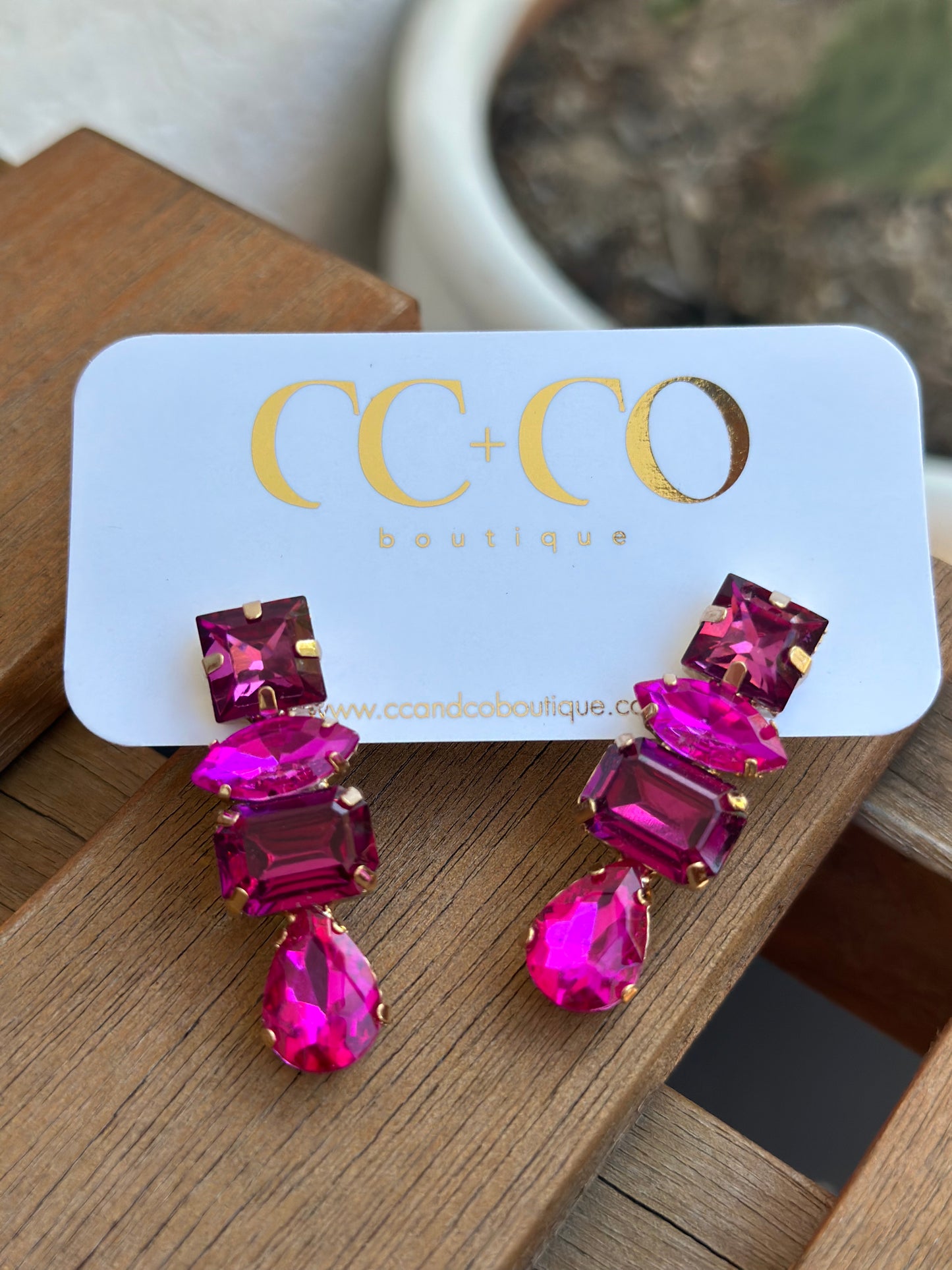 CASSANDRA EARRINGS - Pink