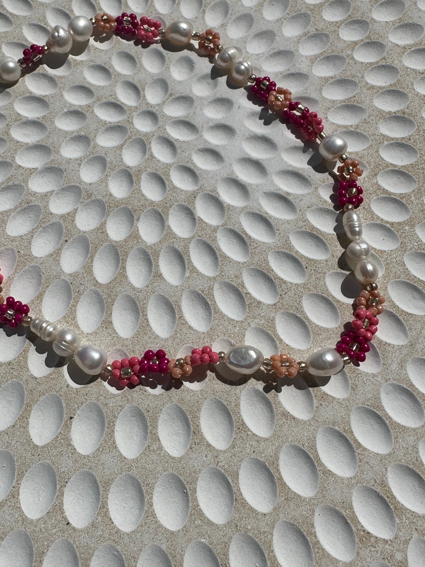 BREE Boho Pearl Choker - Rosa